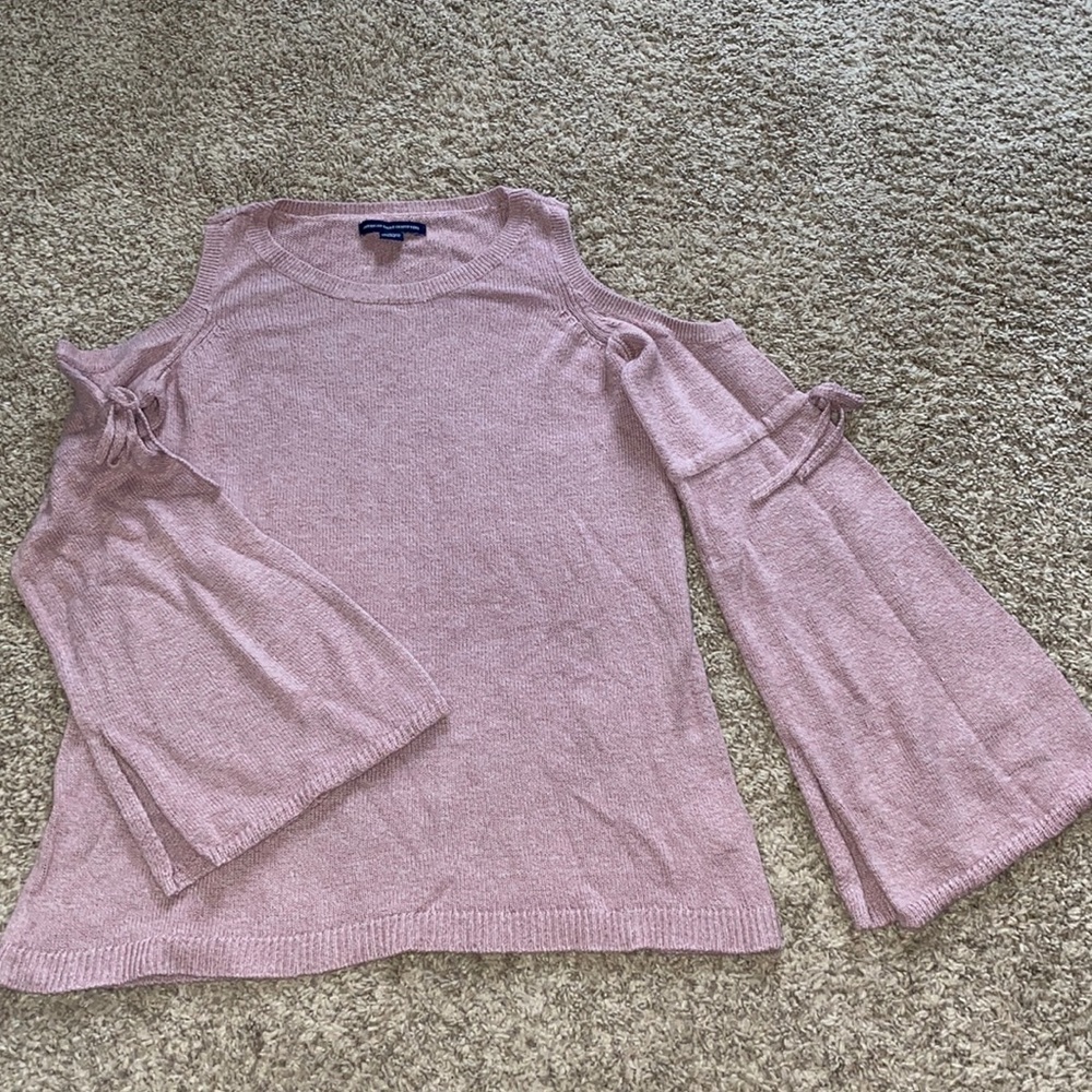 Light Pink American Eagle sweater.
